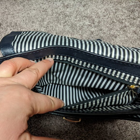 Kate Spade Lola Avenue Lia Crossbody Satchel in Navy Blue - Picture 5 of 12